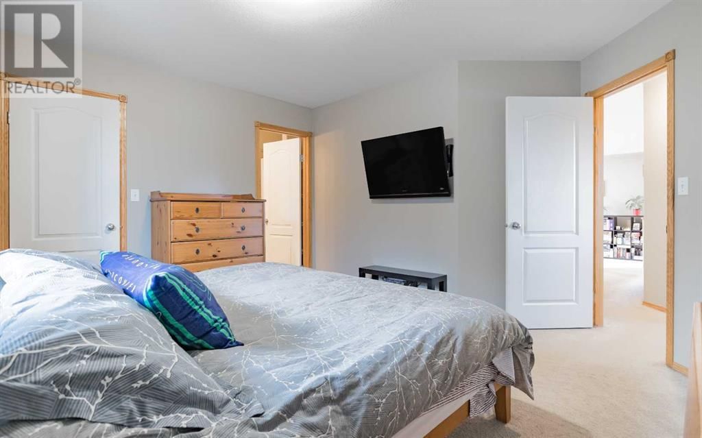 230 MEADOWBROOK DRIVE Image 18