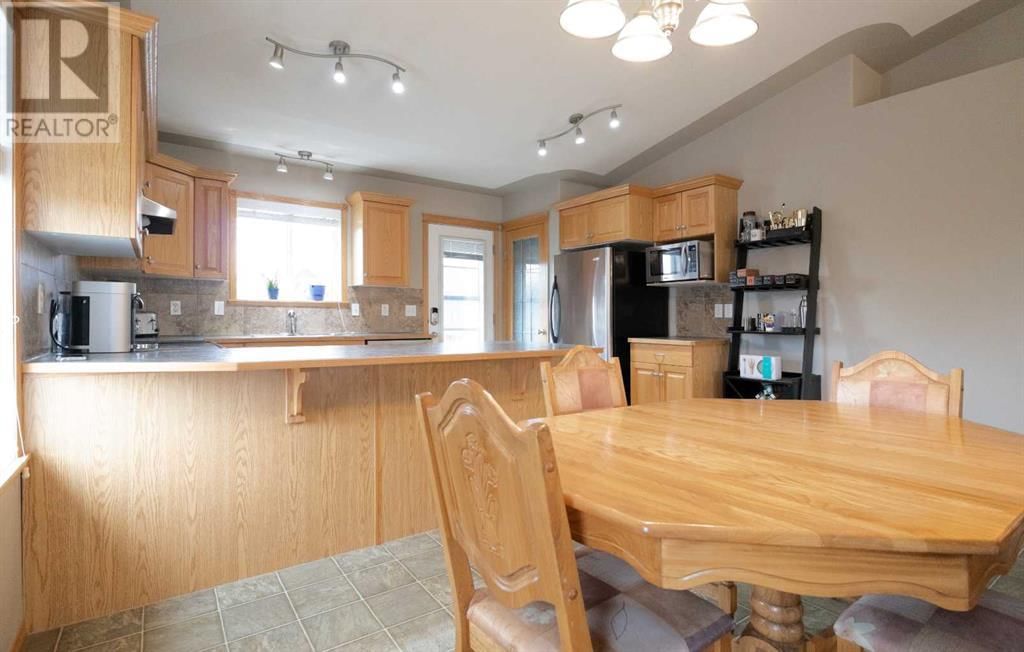 230 MEADOWBROOK DRIVE Image 4