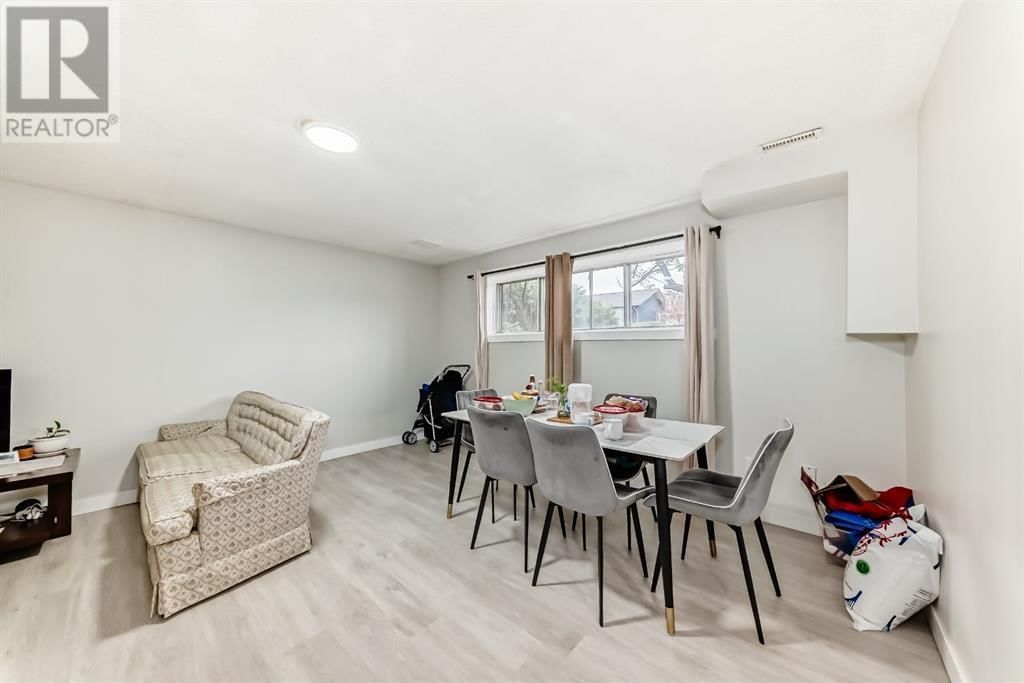 37 ABERDARE CRESCENT NORTHEAST Image 20