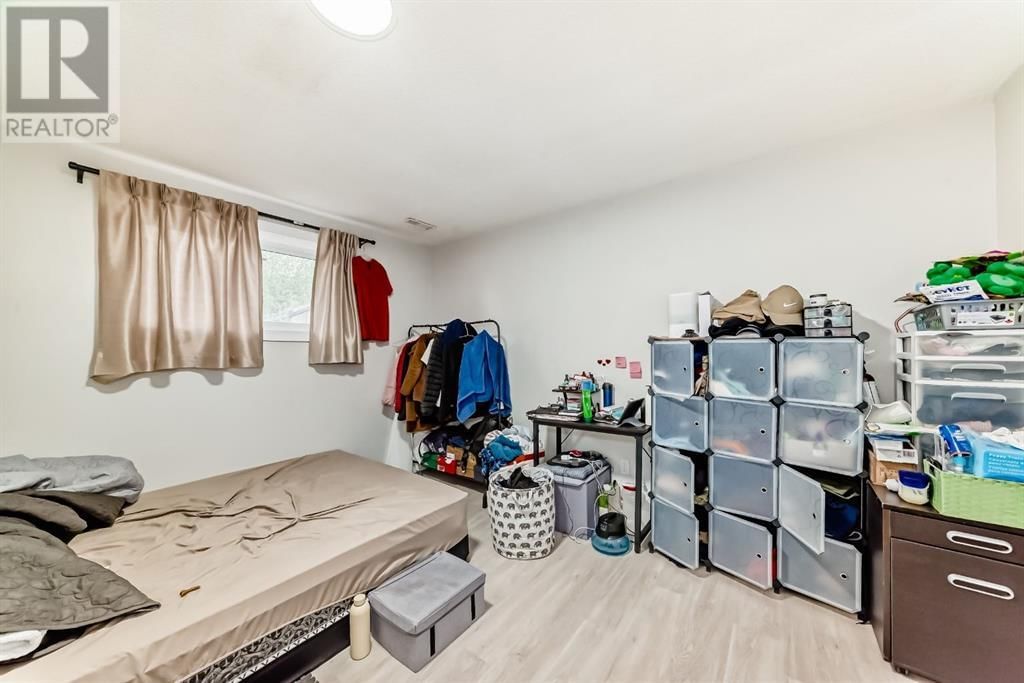 37 ABERDARE CRESCENT NORTHEAST Image 22