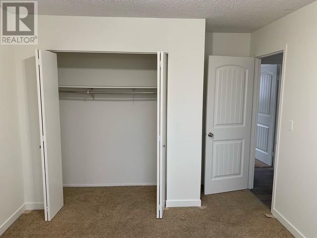 103 Oxford Road West Lethbridge, Alberta