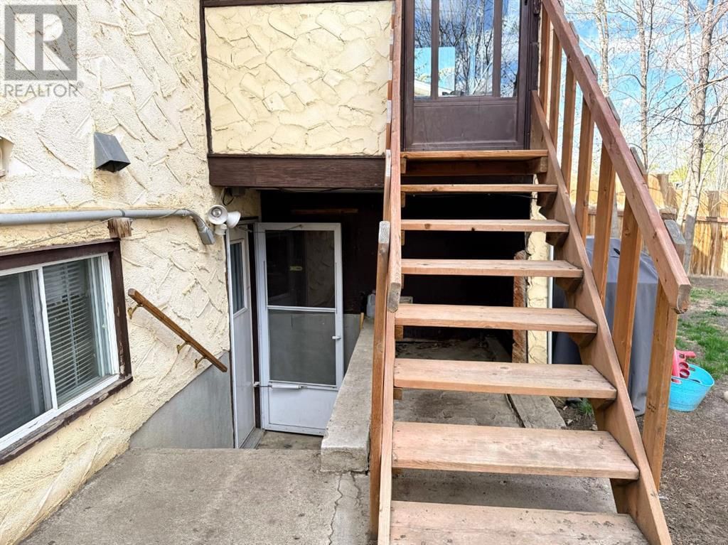 103 Oxford Road West Lethbridge, Alberta
