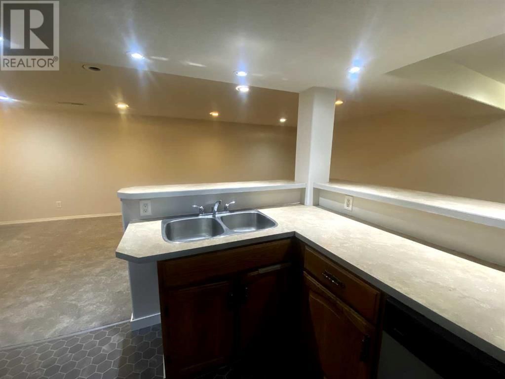 719 23 Street North Lethbridge, Alberta