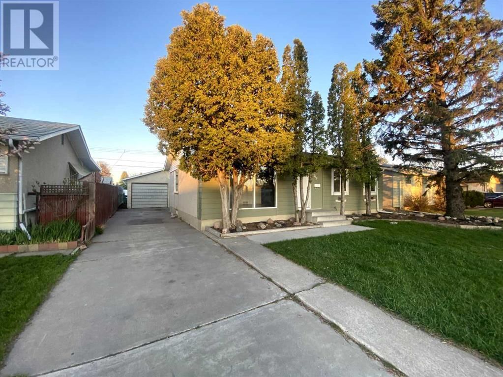 719 23 Street North Lethbridge, Alberta