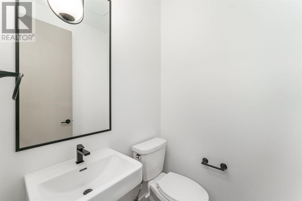 2220 26 AVENUE SOUTHWEST Image 11