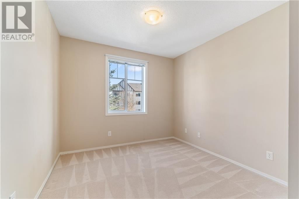 200 COMMUNITY WAY Image 17