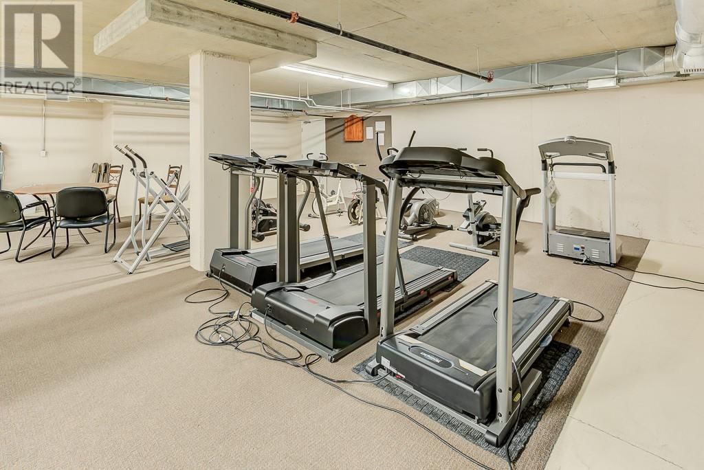 200 COMMUNITY WAY Image 37
