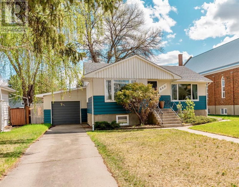 533 18 Street South Lethbridge, Alberta