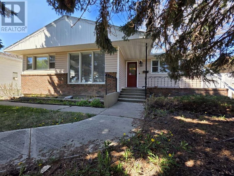 318 26 Street South Lethbridge, Alberta