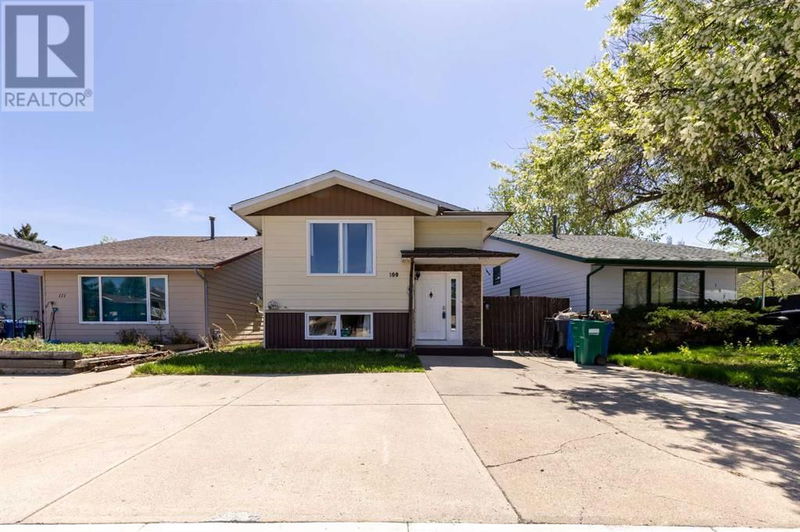 109 Cayuga Crescent West Lethbridge, Alberta