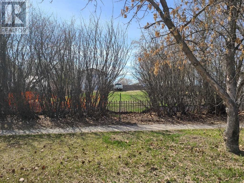 10022 98 STREET Image 1
