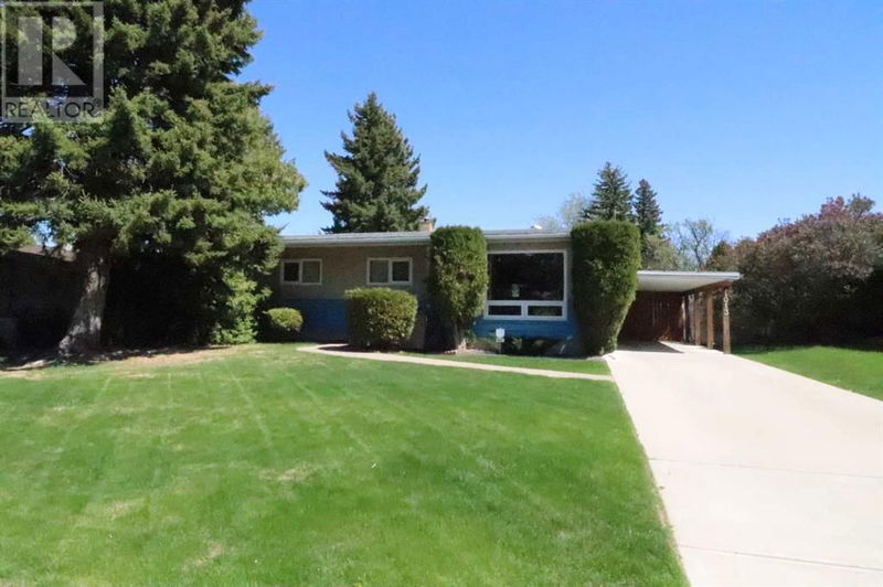 1013 17 Street North Lethbridge, Alberta