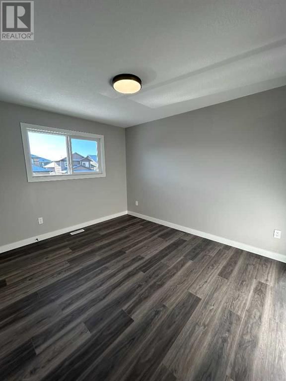 10625 113 STREET Image 13