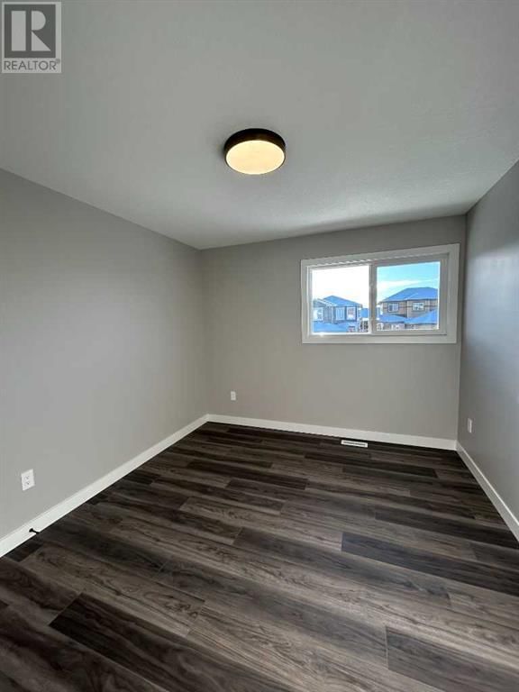 10625 113 STREET Image 14