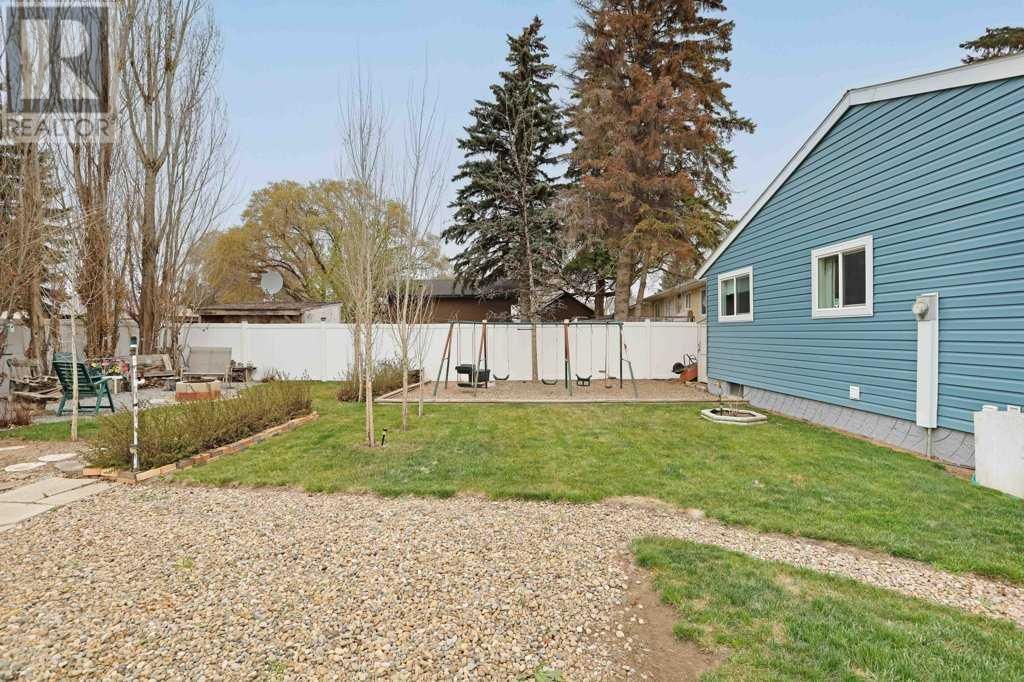 65 EASTBROOK DRIVE EAST Image 38