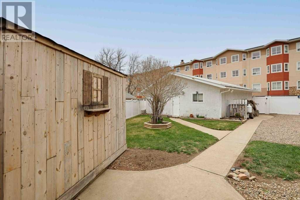 65 EASTBROOK DRIVE EAST Image 41