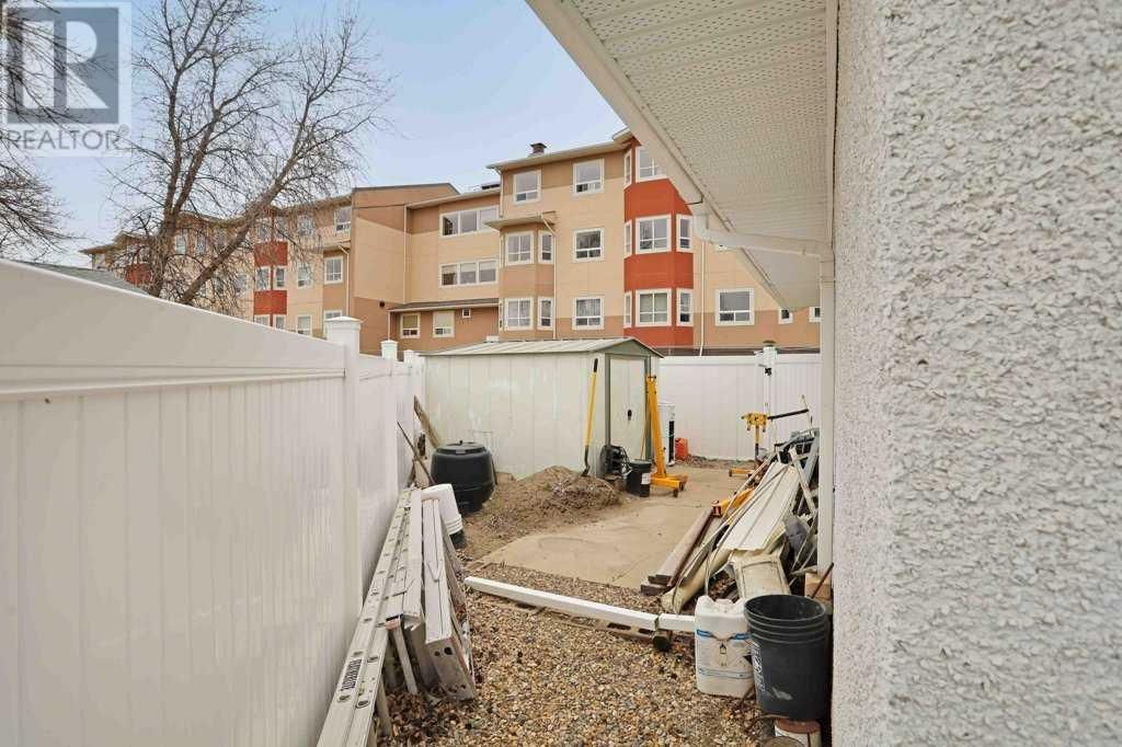 65 EASTBROOK DRIVE EAST Image 45