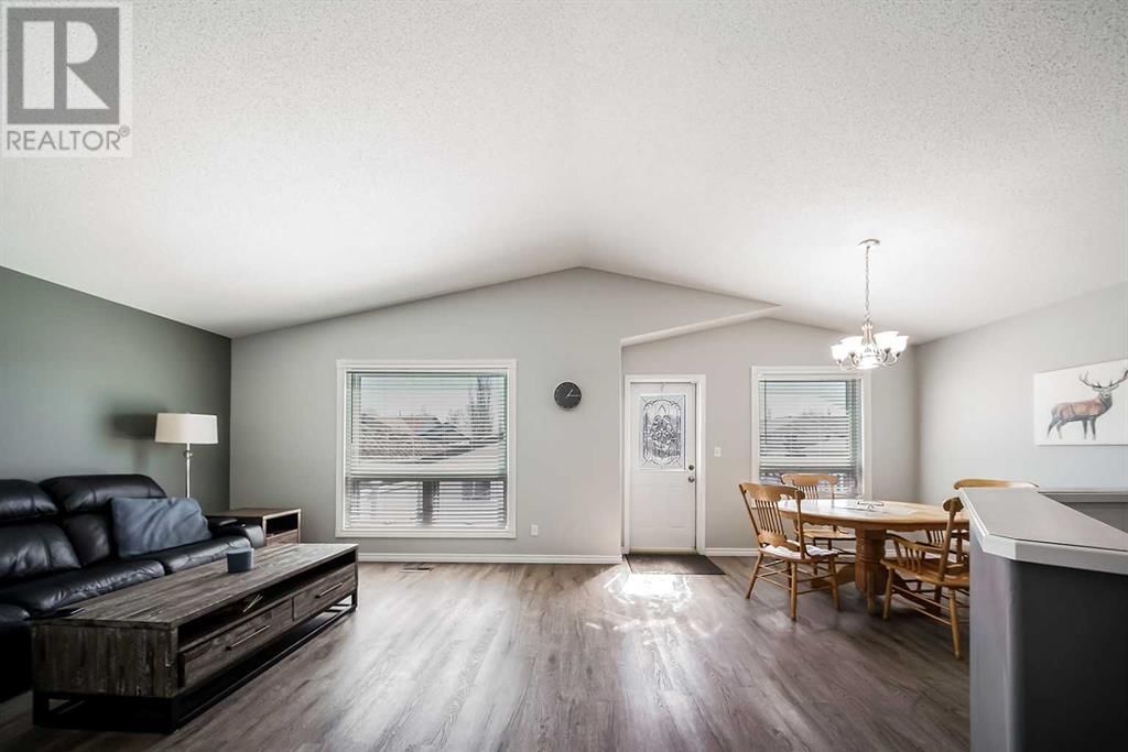 76 Lister Crescent Red Deer, Alberta