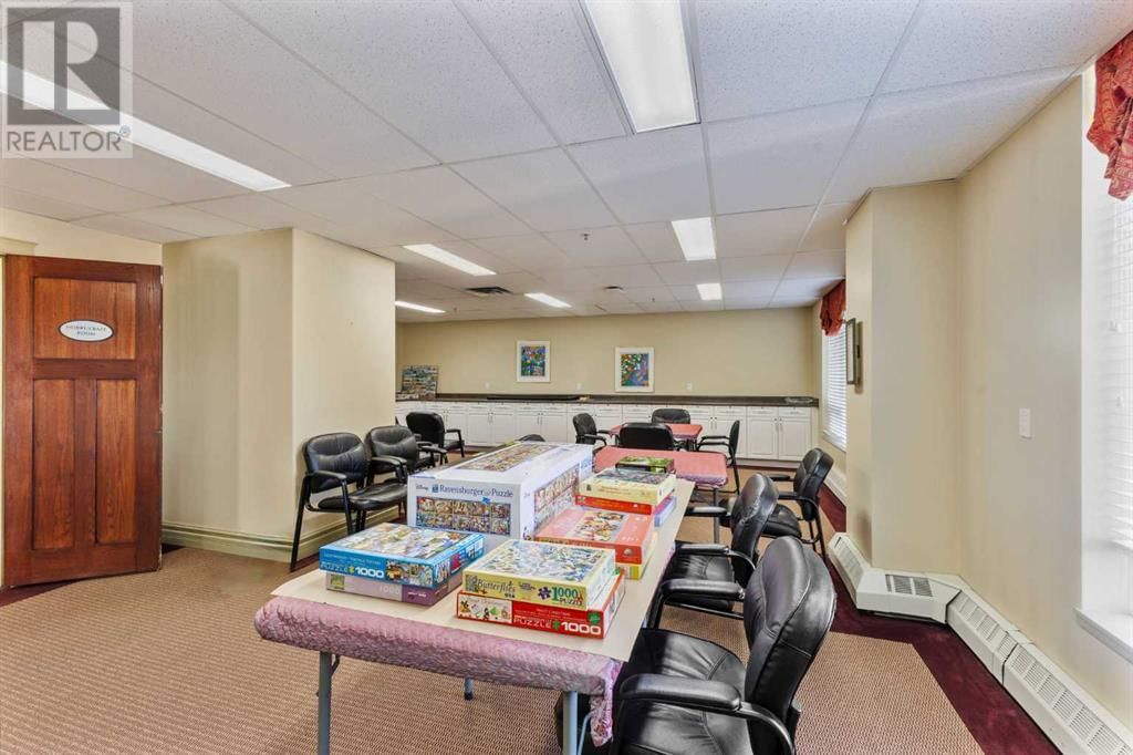 1718 14 AVENUE NORTHWEST Image 38