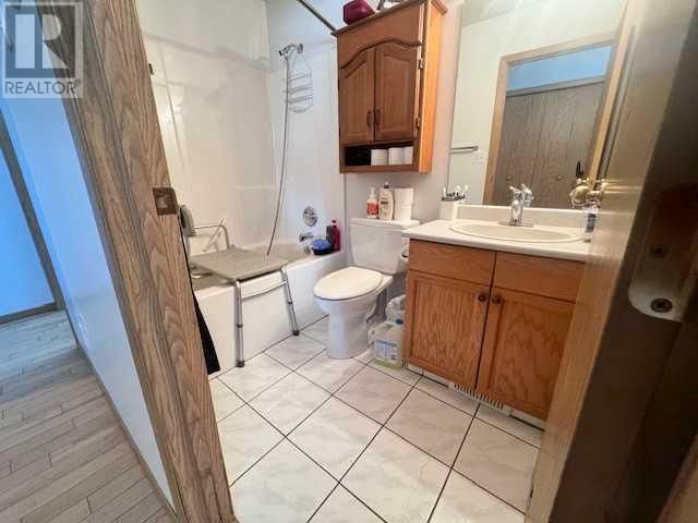 5210 57 STREET Image 23
