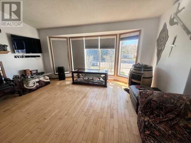 5210 57 STREET Image 7