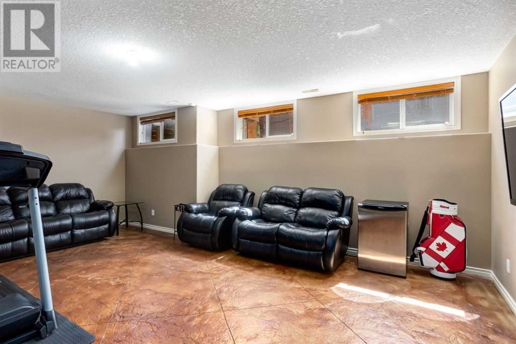 19 ROCKMONT COURT NORTHWEST Image 31