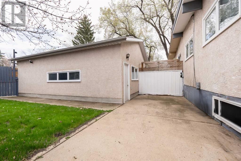 244 Cassino Street South Lethbridge, Alberta