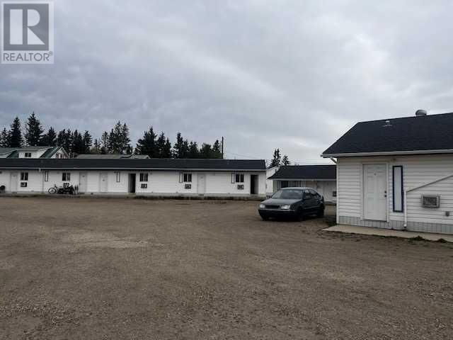4001 48 AVENUE Image 23