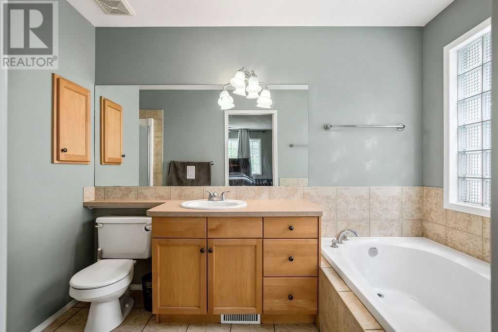 307 PRESTWICK LANDING SOUTHEAST Image 13