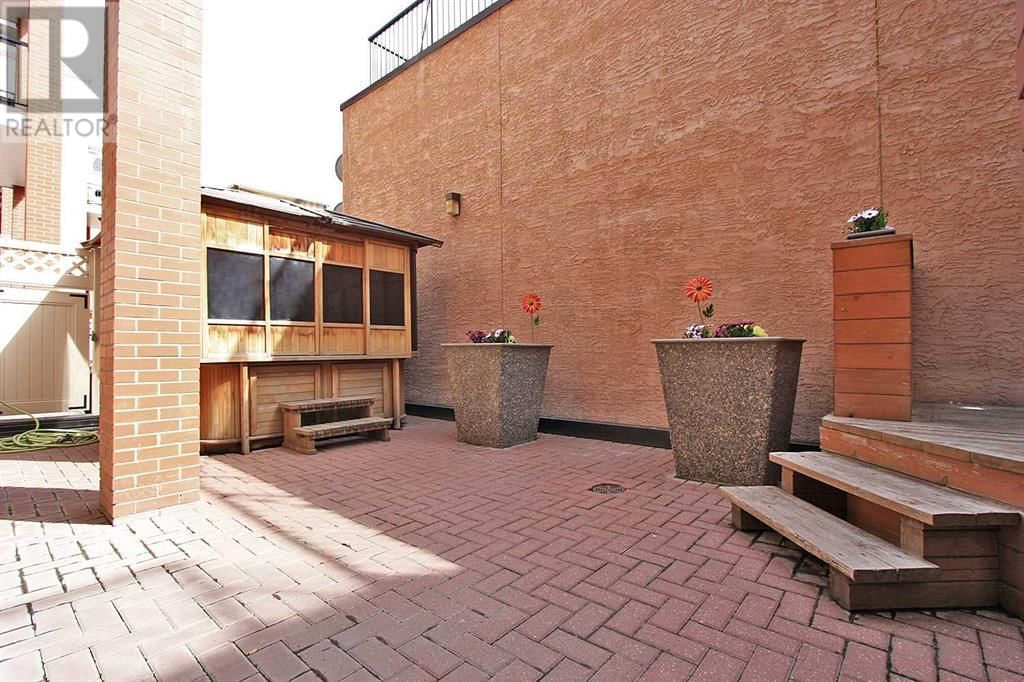 881 15 AVENUE SOUTHWEST Image 7