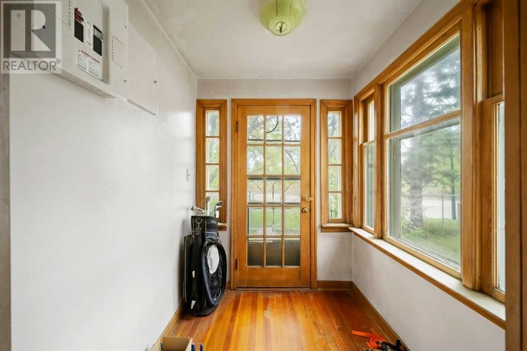 88 HALIBURTON CRESCENT Image 4