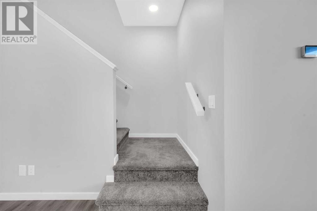 64 SAVANNA PLACE NORTHEAST Image 19