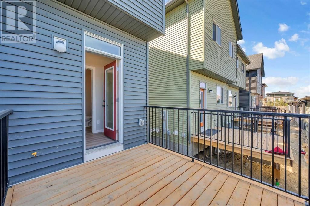 64 SAVANNA PLACE NORTHEAST Image 38