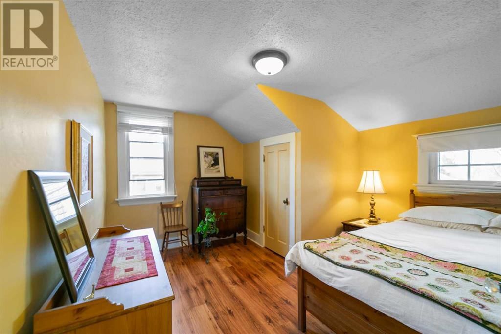 5318 49 AVENUE Image 23