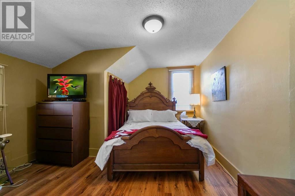 5318 49 AVENUE Image 26