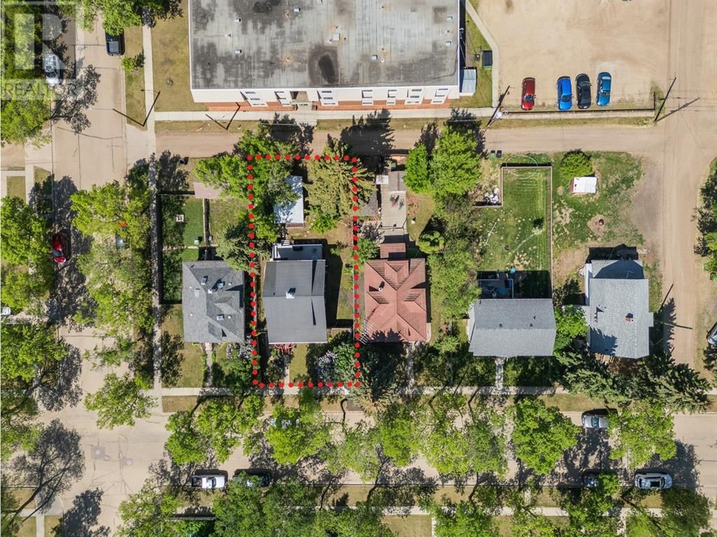 5318 49 AVENUE Image 42