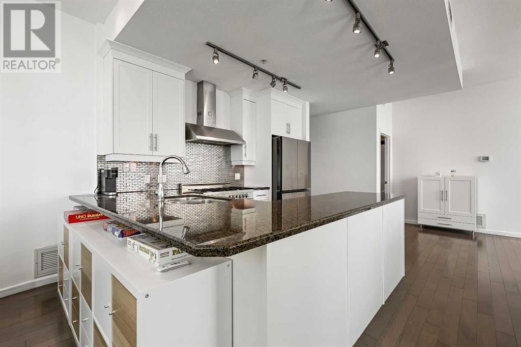 1410 1 STREET SOUTHEAST Image 12