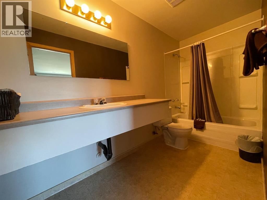 114 PARK STREET Image 12