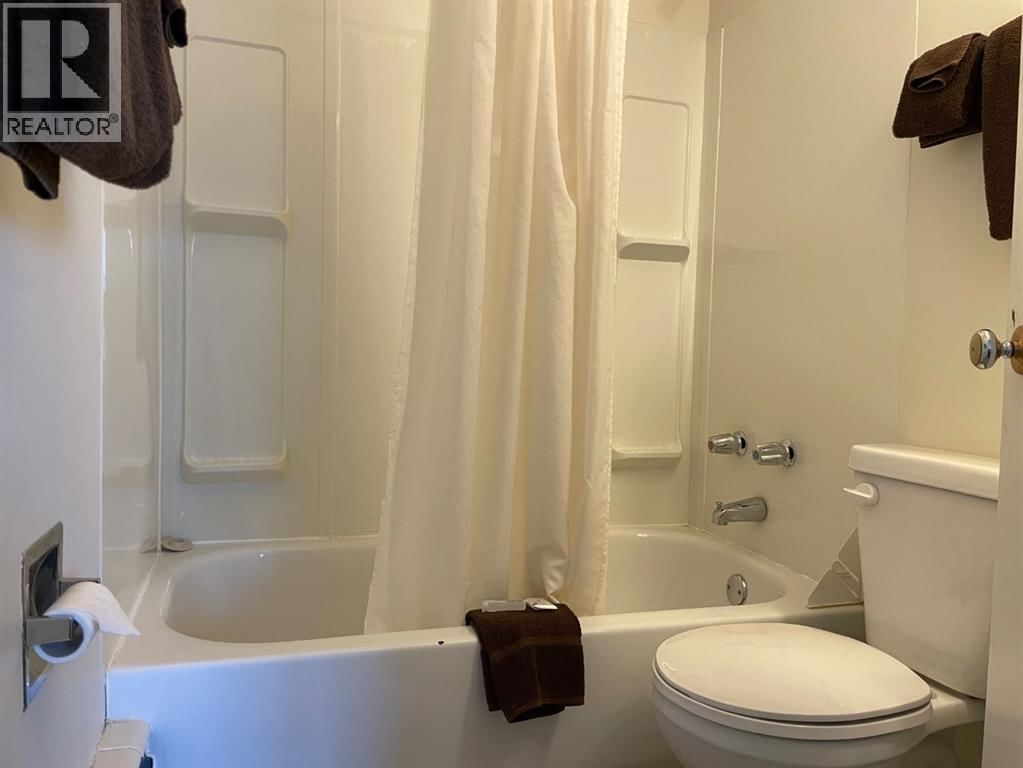 114 PARK STREET Image 17