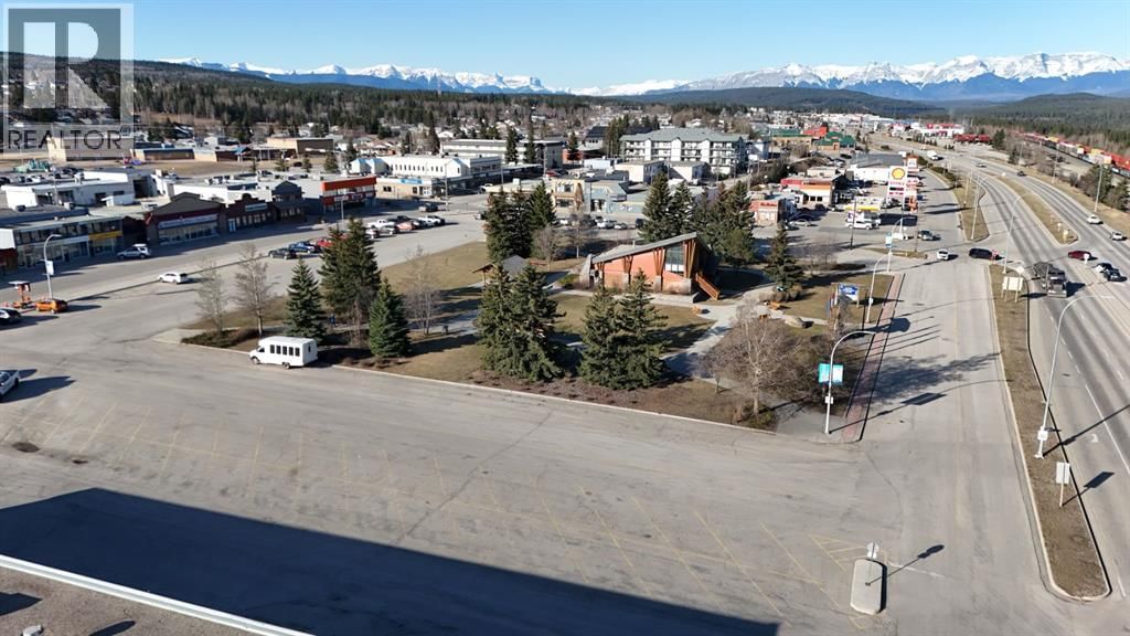 114 PARK STREET Image 4