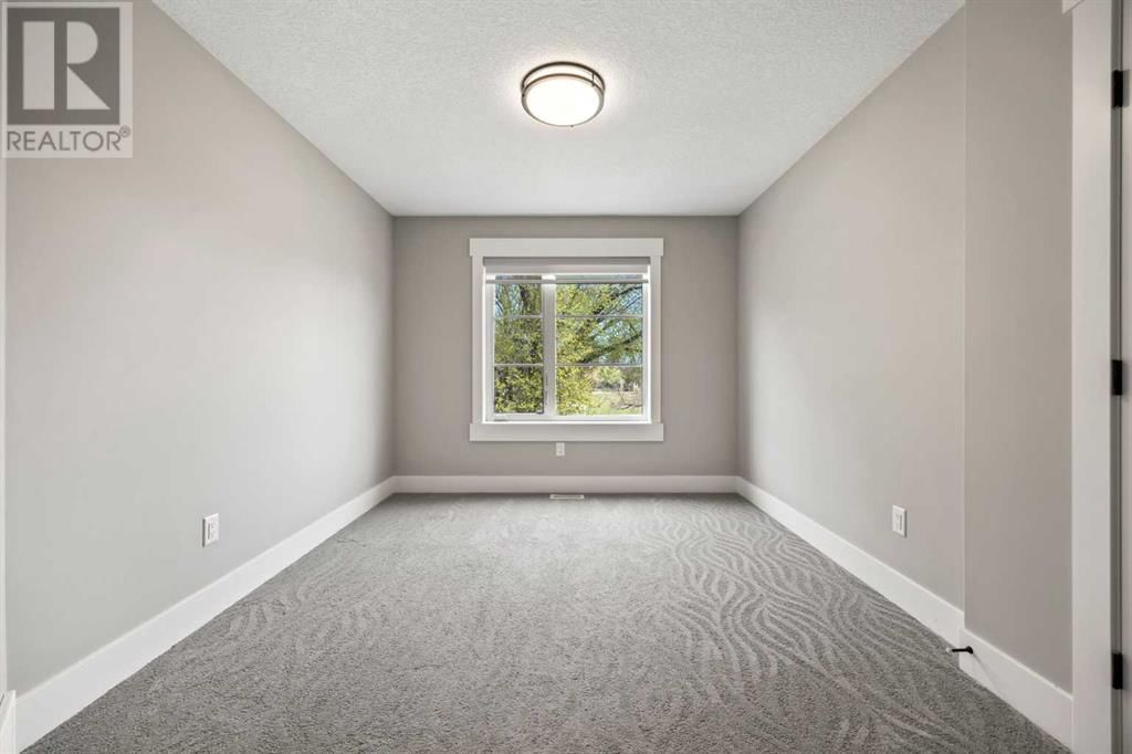 409 24 AVENUE NORTHWEST Image 37