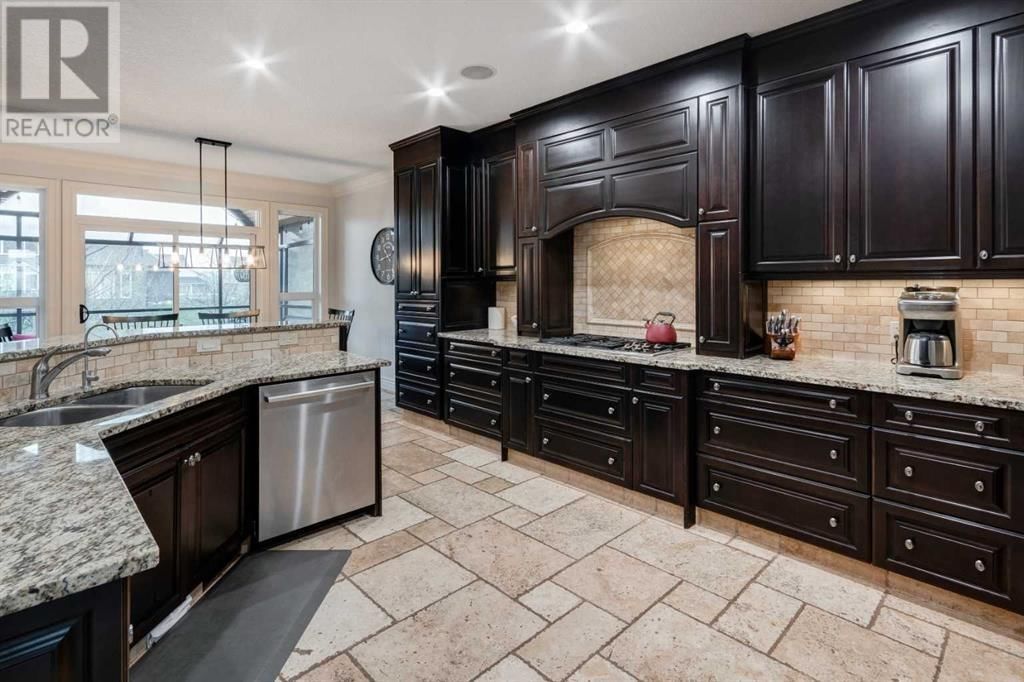 608 MONTCLAIR PLACE Image 11
