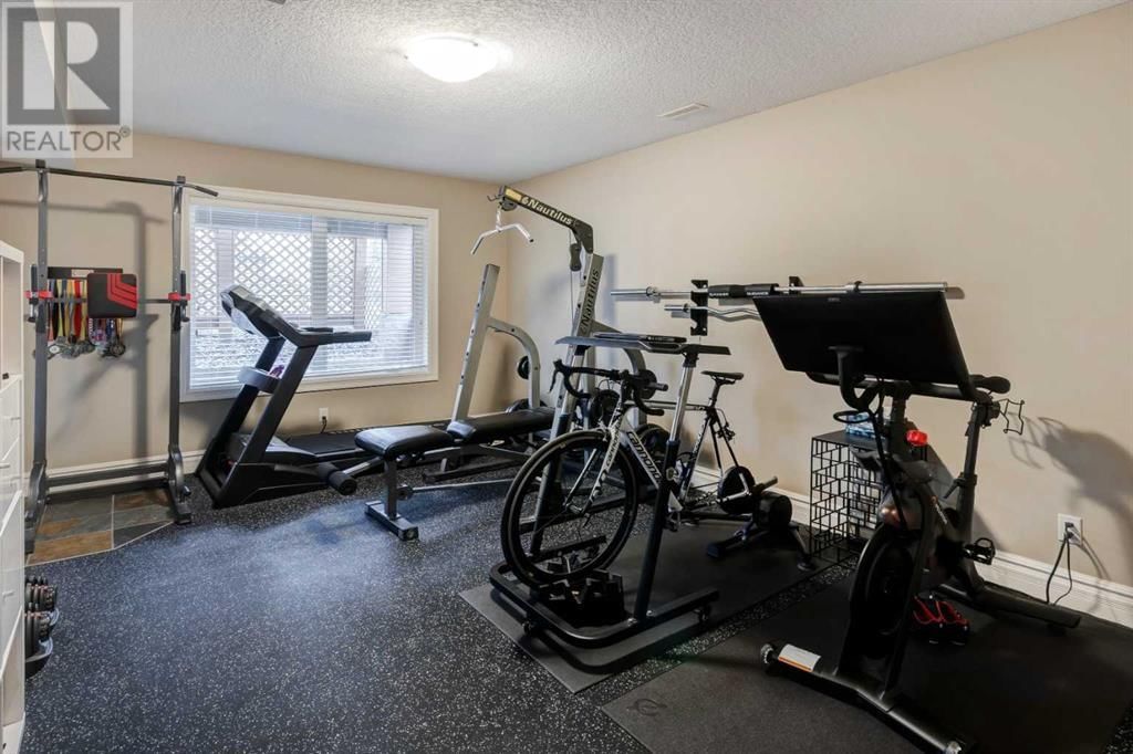 608 MONTCLAIR PLACE Image 37