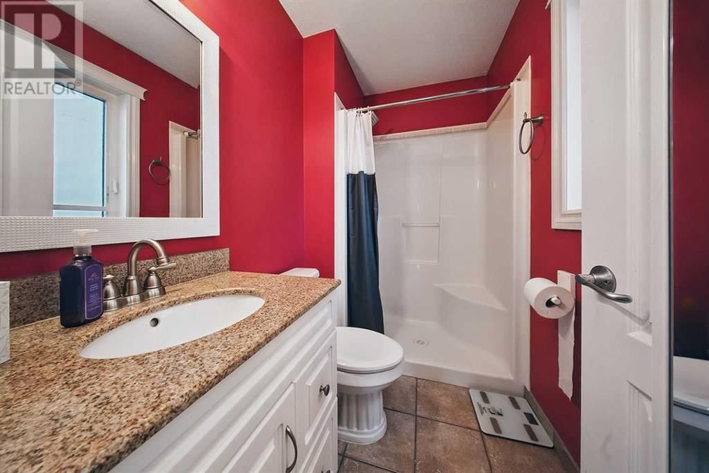 55 LODGE PLACE Image 13