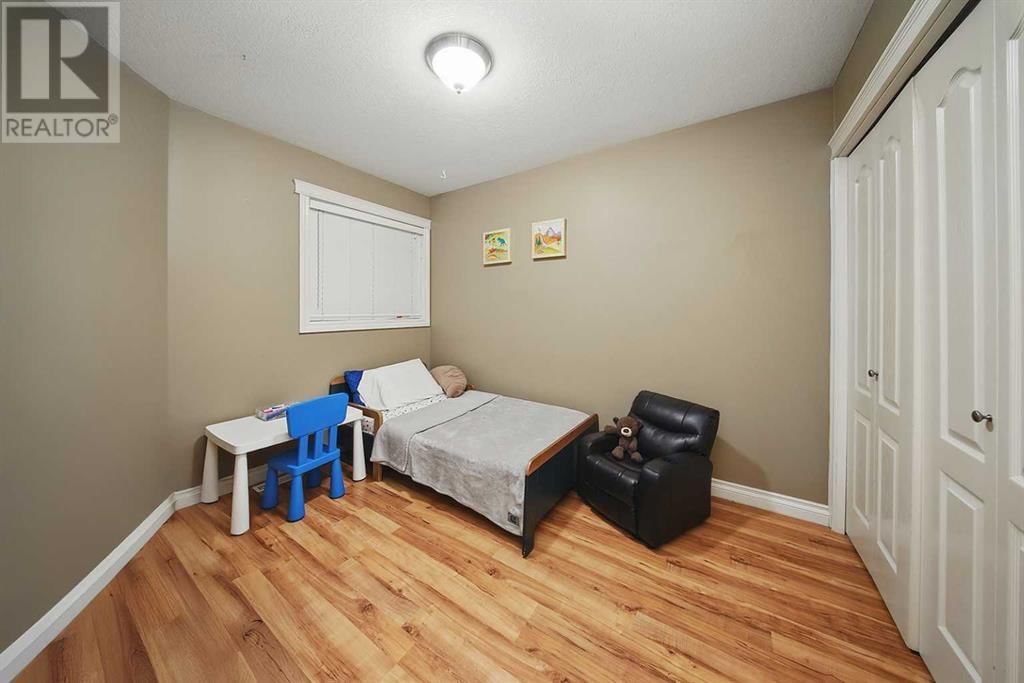 55 LODGE PLACE Image 14