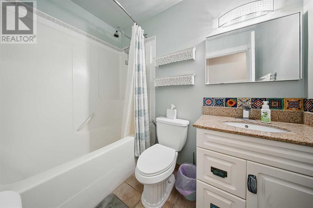 55 LODGE PLACE Image 15