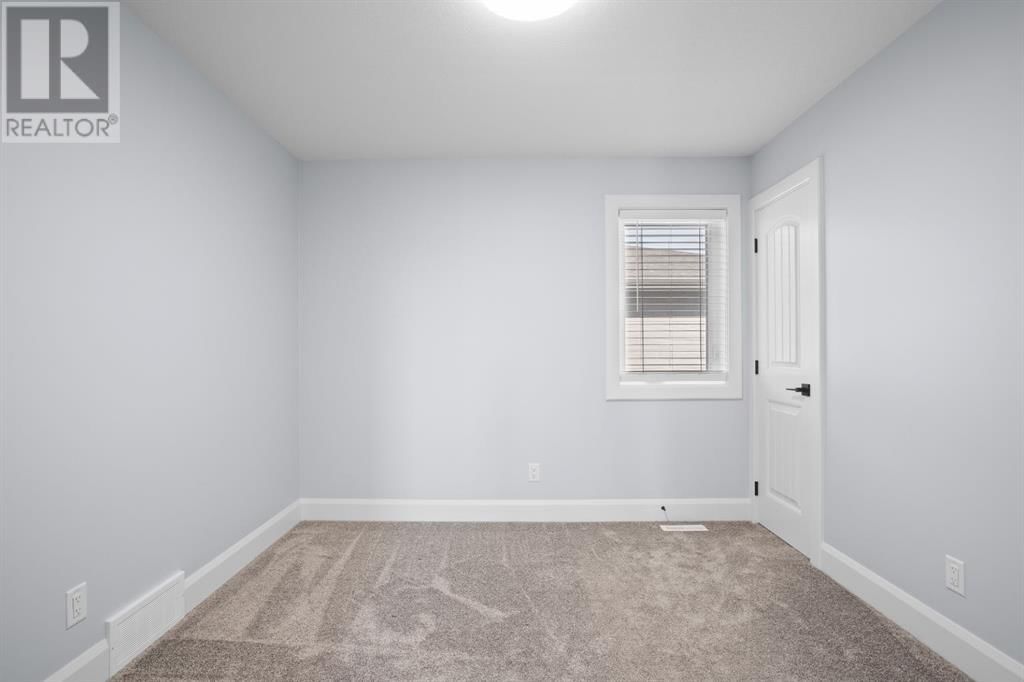 530 SOUTH HARMONY DRIVE Image 13