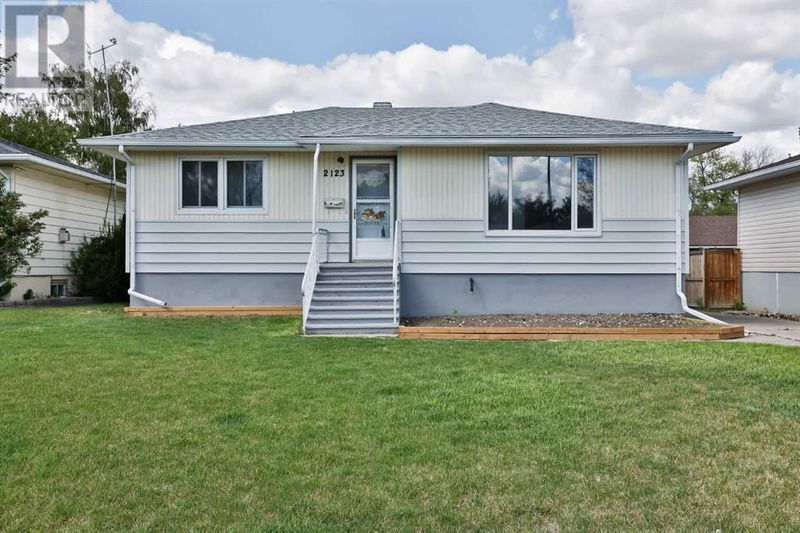 2123 9a Avenue South Lethbridge, Alberta