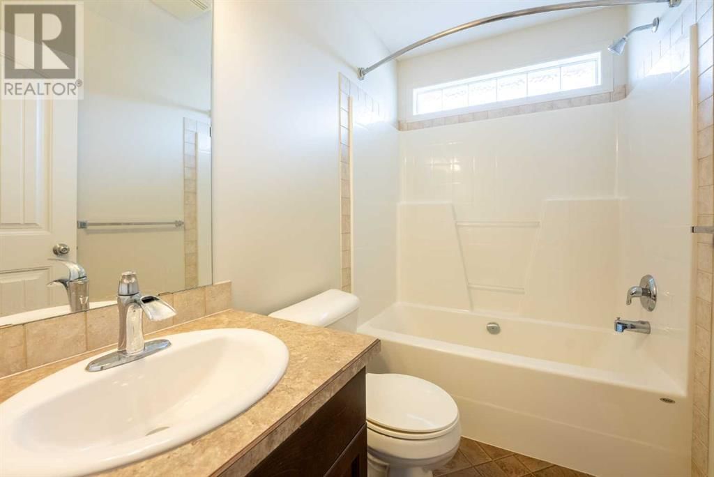 136 Mt Sundance Crescent West Lethbridge, Alberta