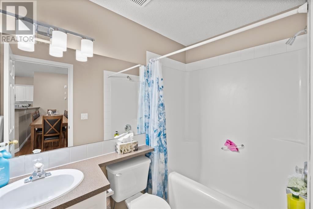 126 14 AVENUE SOUTHWEST Image 19